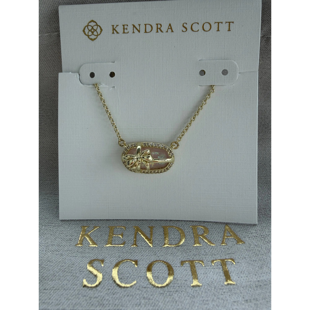 Kendra Scott Gold Pendant Necklace